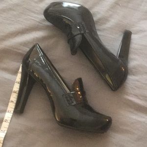 Me Too. Platform pumps. Size 10